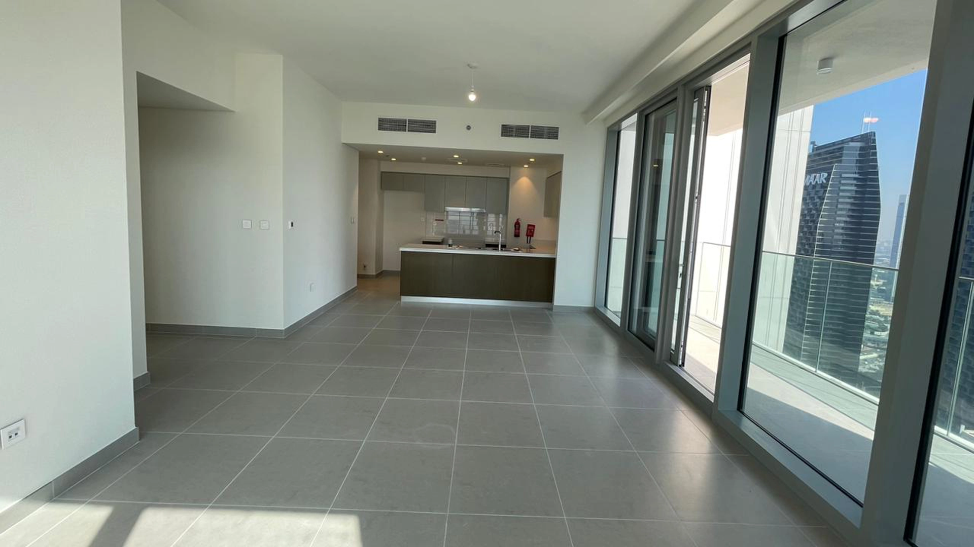 Edge-Realty-3 BR Apartment For Sale in Downtown Dubai